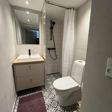 Charming Townhouse In Citycenter Townhouse - Free Parking * Odense