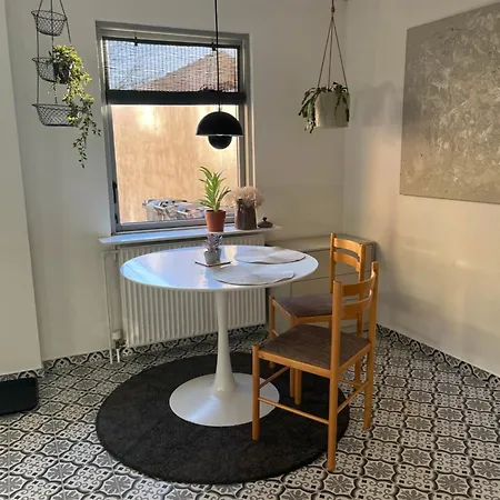 Charming Townhouse In Citycenter Townhouse - Free Parking Apartamento *